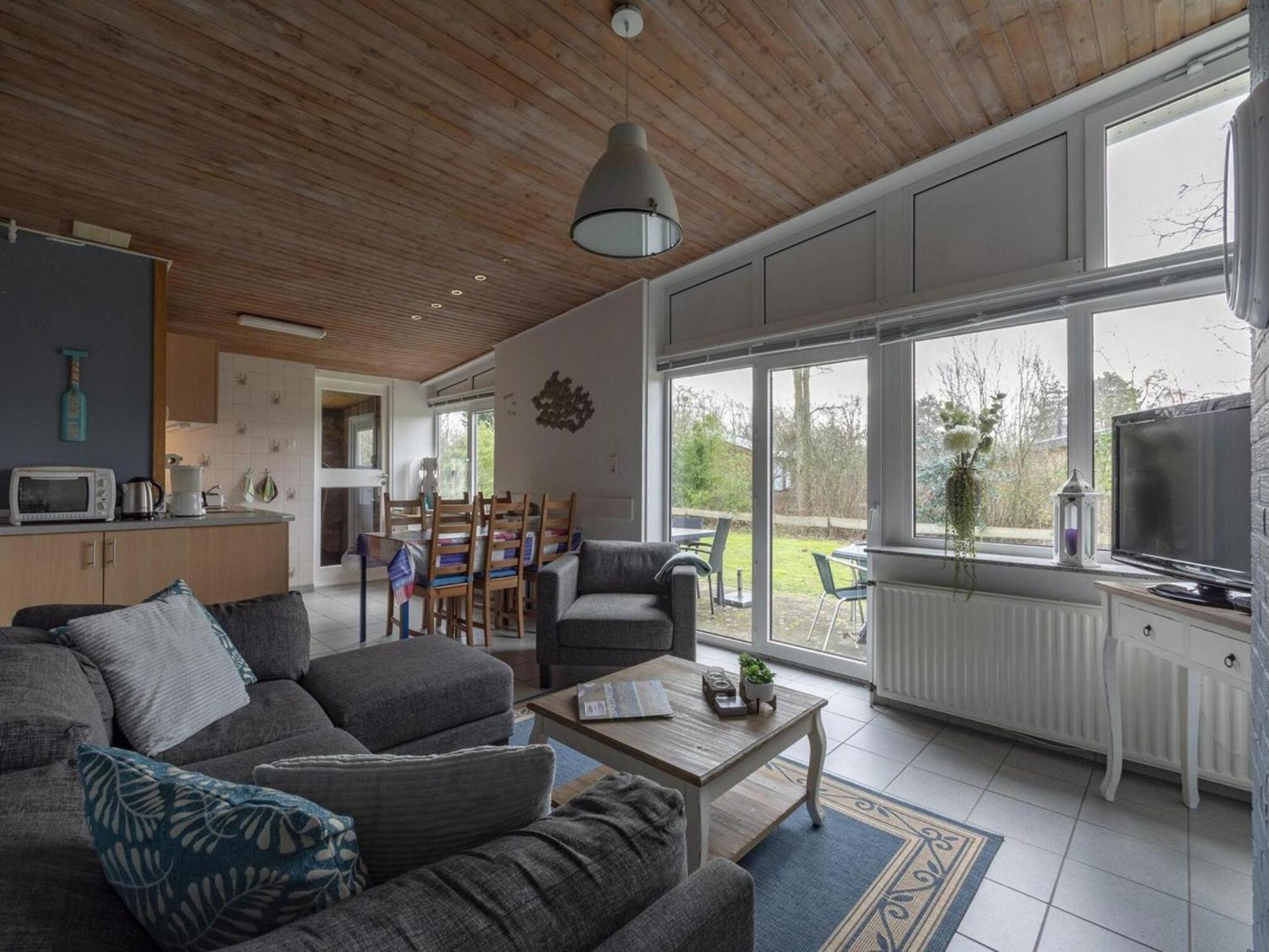 Stylish Beachside Bungalow With Patio Sint Maartensvlotbrug Exterior photo
