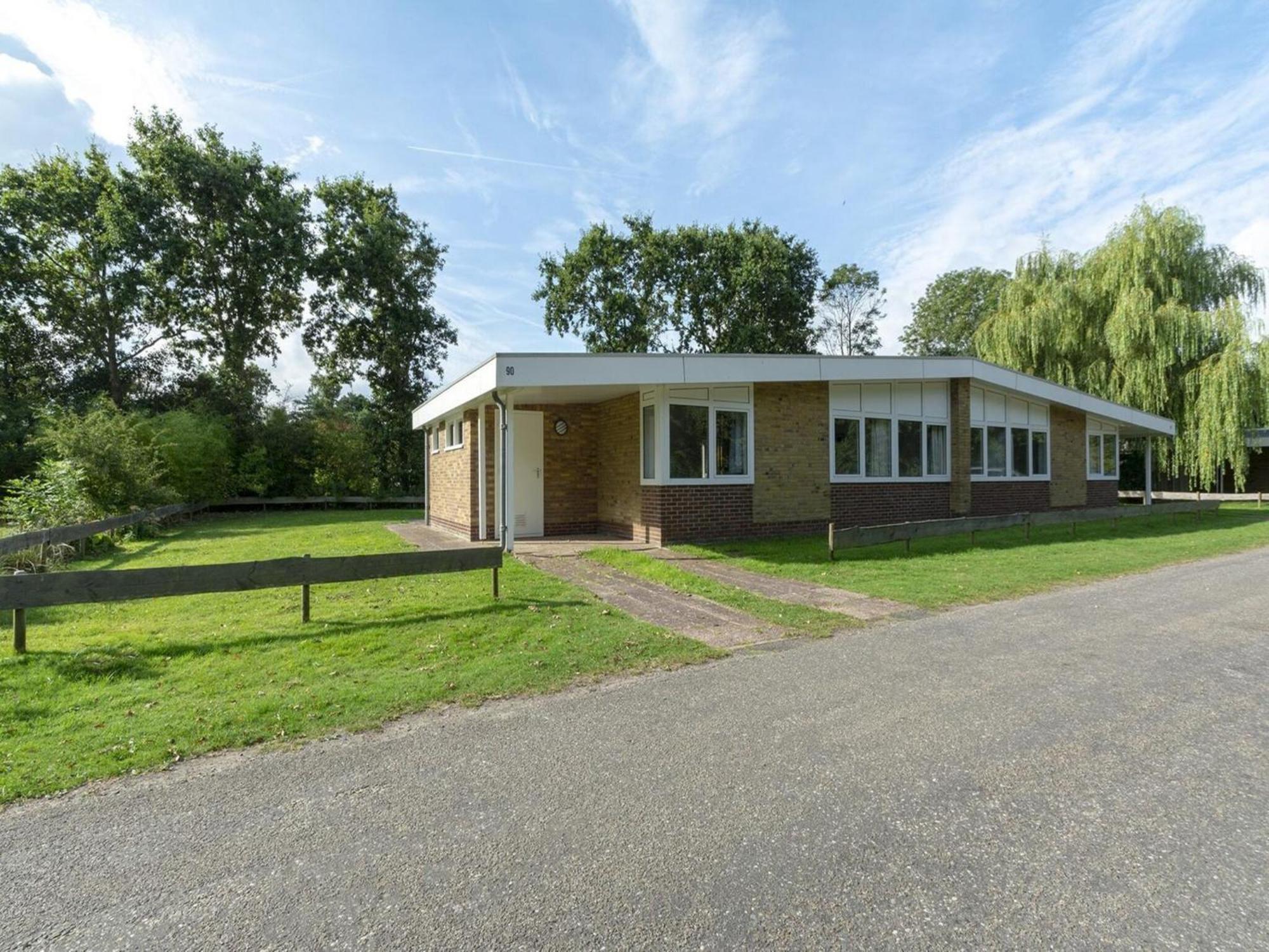 Stylish Beachside Bungalow With Patio Sint Maartensvlotbrug Exterior photo
