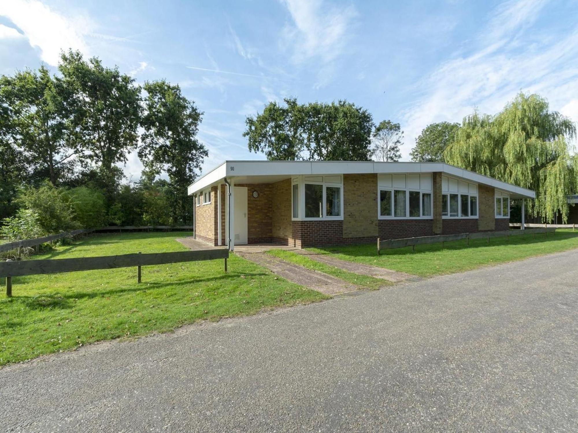 Stylish Beachside Bungalow With Patio Sint Maartensvlotbrug Exterior photo